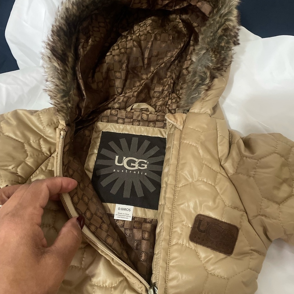 UGG Tan Quilted Kids Footie - Picture 2 of 16